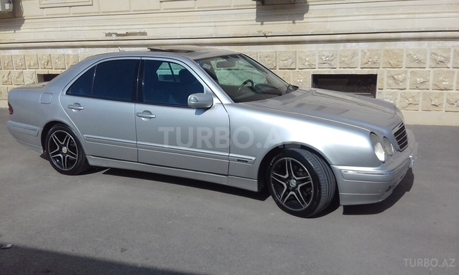 Mercedes E 220 2000, 280,000 km - 2.2 l - Xırdalan