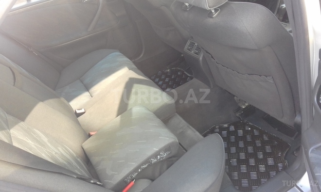 Mercedes E 220 2000, 280,000 km - 2.2 l - Xırdalan