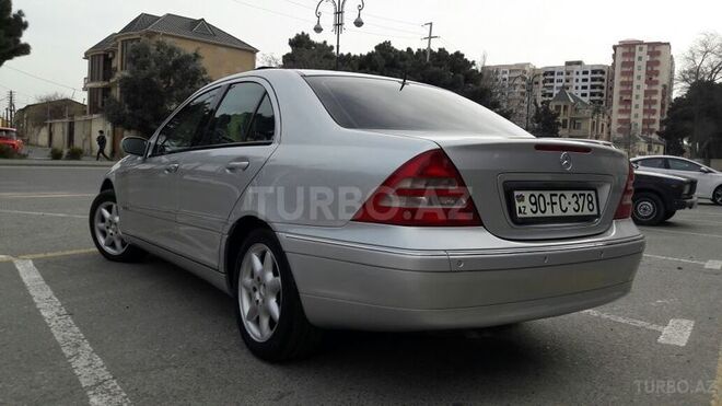 Mercedes C 200 2000, 251,300 km - 2.0 л - Bakı