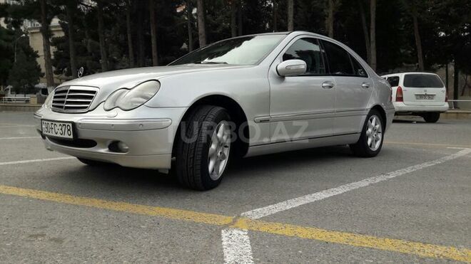 Mercedes C 200 2000, 251,300 km - 2.0 л - Bakı