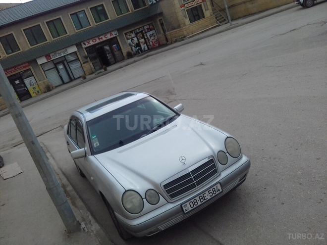 Mercedes E 200 1998, 207,000 km - 2.0 l - Bakı