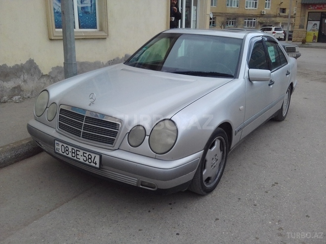 Mercedes E 200 1998, 207,000 km - 2.0 l - Bakı