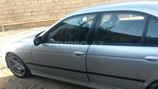 BMW 530 2000, 266,000 km - 3.0 l - Bakı