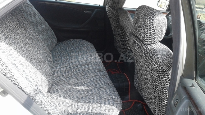 Mercedes E 220 1999, 300,000 km - 2.2 л - Lənkəran