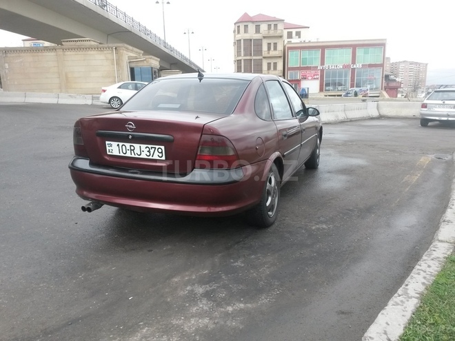 Opel Vectra 1997, 215,000 km - 1.6 l - Bakı