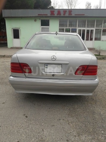 Mercedes E 200 1997, 180,000 km - 2.0 l - Sumqayıt
