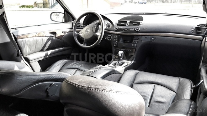 Mercedes E 320 2002, 272,000 km - 3.2 l - Bakı