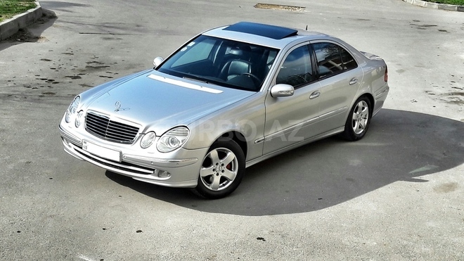 Mercedes E 320 2002, 272,000 km - 3.2 l - Bakı