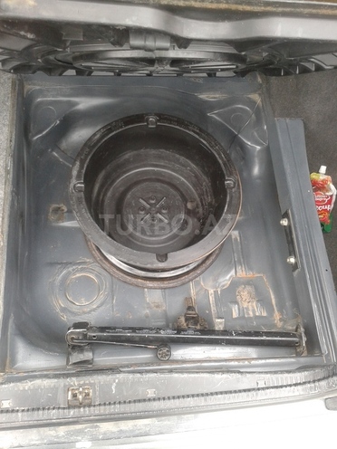 Mercedes E 220 1994, 292,000 km - 2.2 l - Bakı