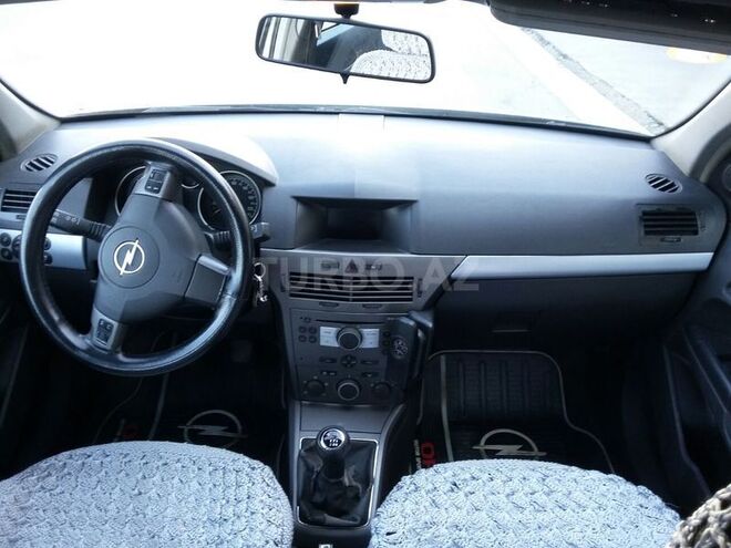 Opel Astra 2005, 221,000 km - 1.9 л - Bakı