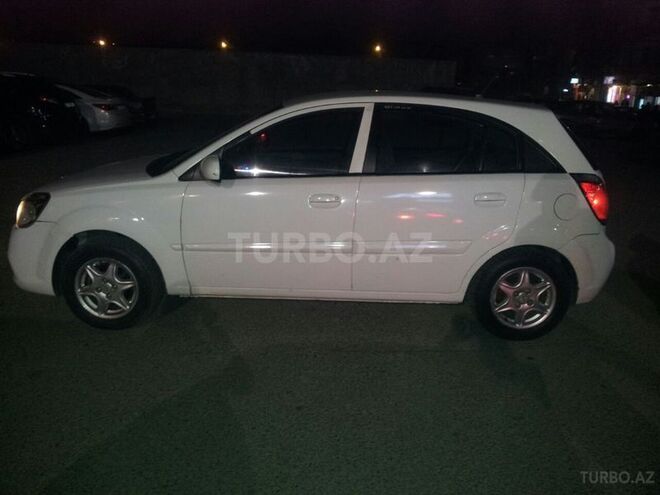 Kia Rio 2009, 230,000 km - 1.4 л - Bakı