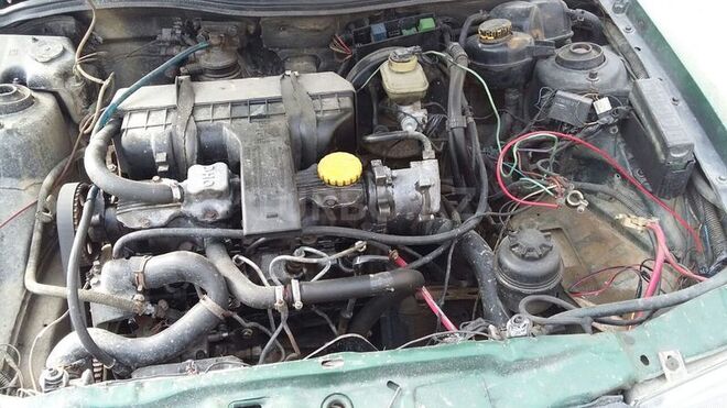Opel Astra 1994, 200,000 km - 2.0 l - Bakı