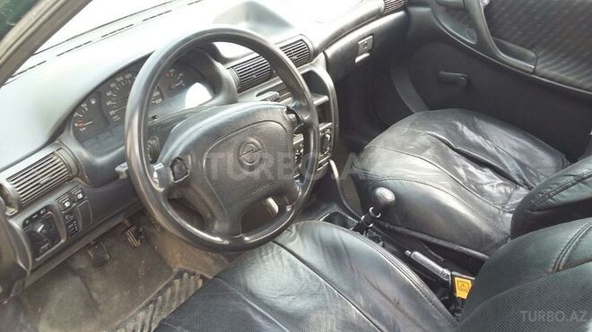 Opel Astra 1994, 200,000 km - 2.0 l - Bakı