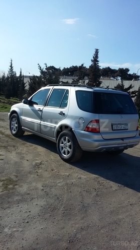 Mercedes ML 270 2003, 245,000 km - 2.7 л - Bakı