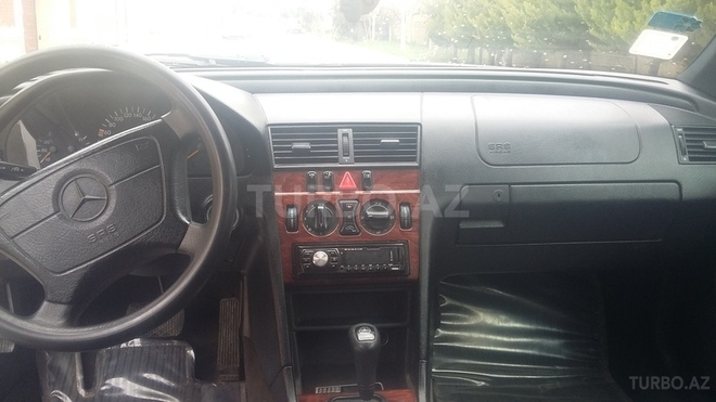 Mercedes C 240 1997, 240,000 km - 2.4 l - Bakı