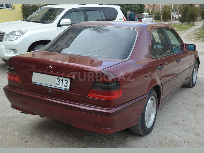 Mercedes C 240 1999, 294,230 km - 2.4 l - Sumqayıt