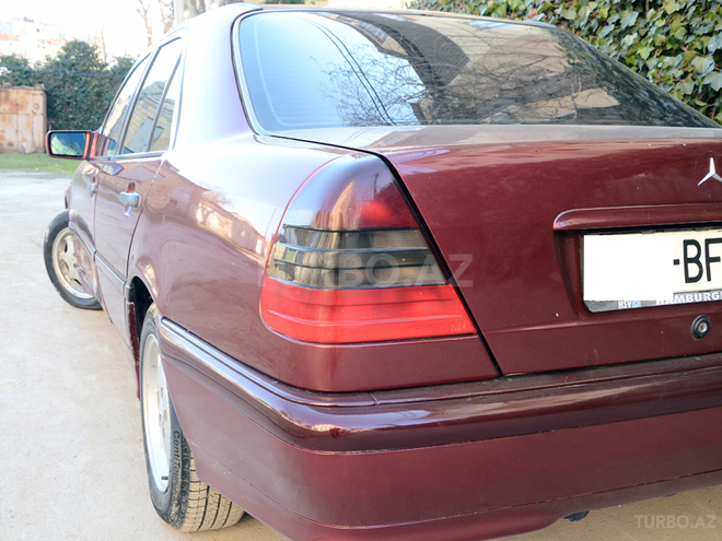 Mercedes C 240 1999, 294,230 km - 2.4 l - Sumqayıt