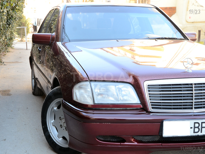 Mercedes C 240 1999, 294,230 km - 2.4 l - Sumqayıt