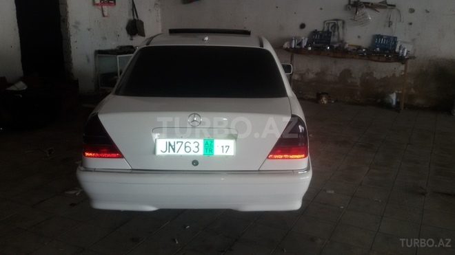 Mercedes  1999, 253,000 km - 2.0 l - Sabirabad