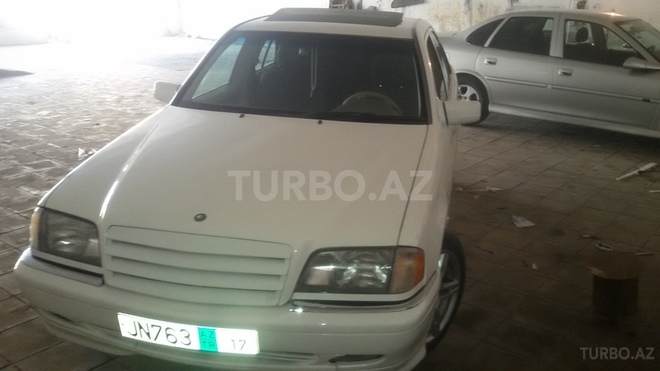 Mercedes  1999, 253,000 km - 2.0 l - Sabirabad