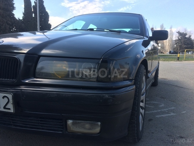 BMW 323 1995, 136,000 km - 2.2 л - Bakı