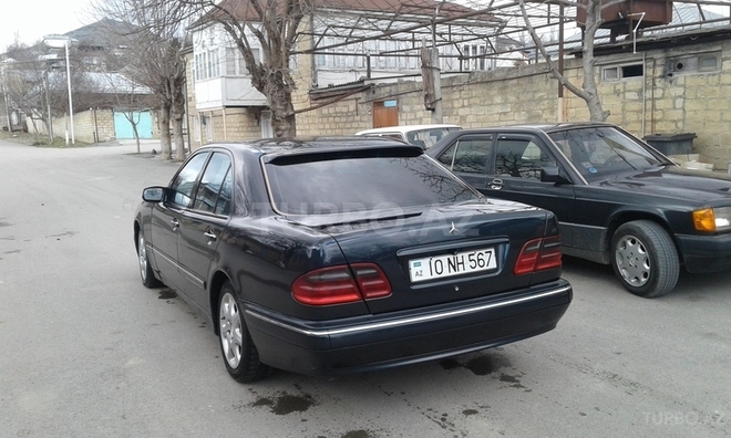 Mercedes E 270 1999, 439,248 km - 2.7 l - Bakı