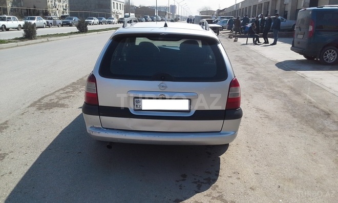 Opel Vectra 1998, 215,000 km - 1.6 l - Sumqayıt
