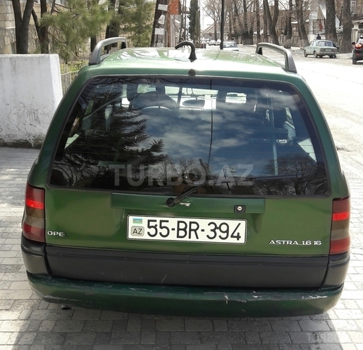 Opel Astra 1995, 325,552 km - 1.6 l - Şəki