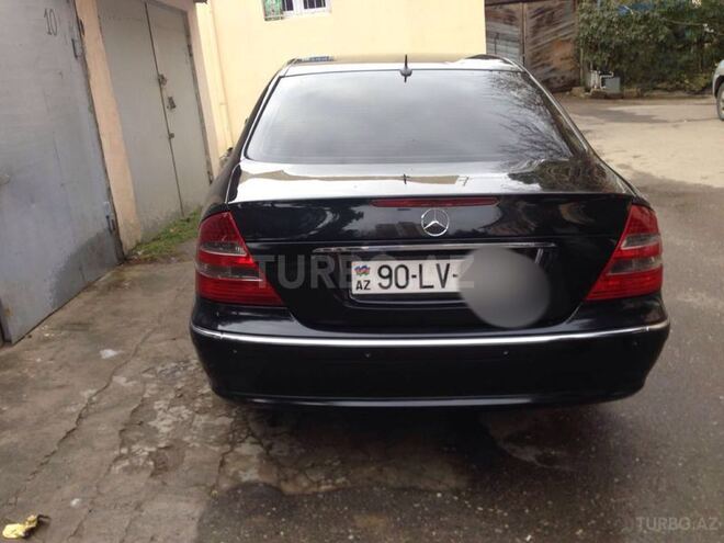 Mercedes E 220 2004, 232,000 km - 2.2 l - Bakı