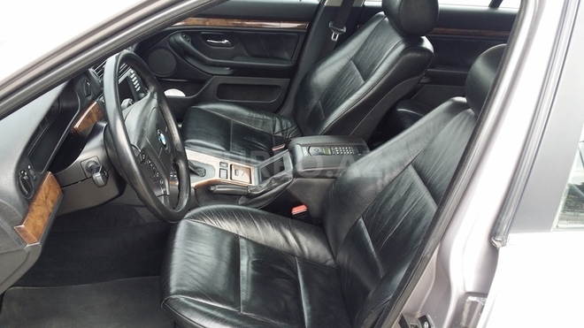 BMW 525 2000, 195,000 km - 2.5 l - Gəncə