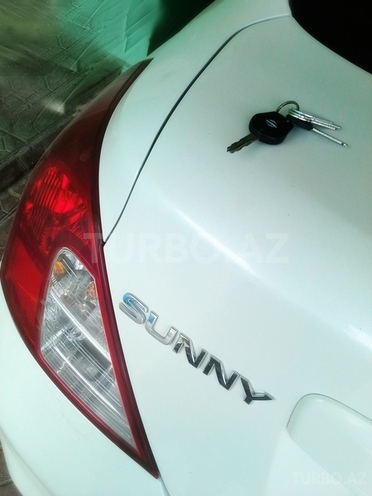 Nissan Sunny 2014, 68,000 km - 1.5 л - Bakı