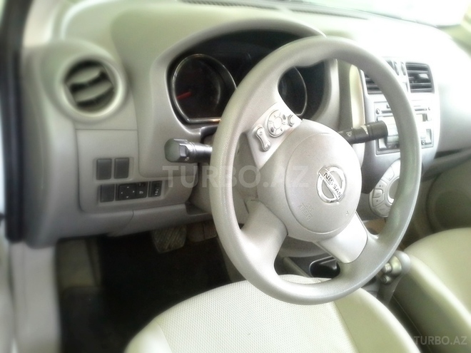 Nissan Sunny 2014, 68,000 km - 1.5 л - Bakı