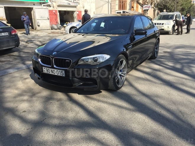 BMW M5 2012, 80,000 km - 4.4 l - Bakı