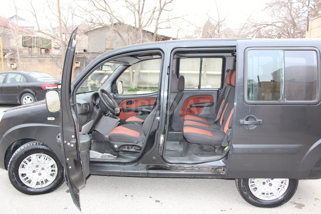 Fiat Doblo 2006, 243,760 km - 1.3 l - Bakı