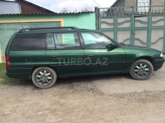 Opel Astra 1997, 278,965 km - 1.6 l - Quba