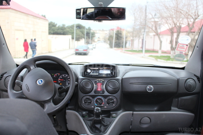Fiat Doblo 2006, 243,760 km - 1.3 l - Bakı