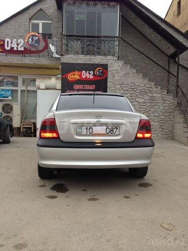 Opel Vectra 1997, 260,000 km - 2.0 l - Bakı