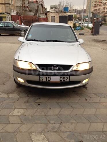 Opel Vectra 1997, 260,000 km - 2.0 l - Bakı