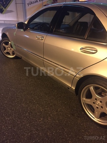 Mercedes S 320 2002, 225,000 km - 3.2 l - Bakı