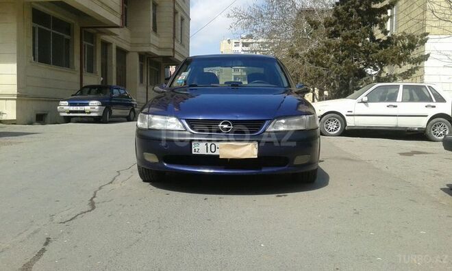 Opel Vectra 1996, 300,000 km - 2.0 l - Bakı