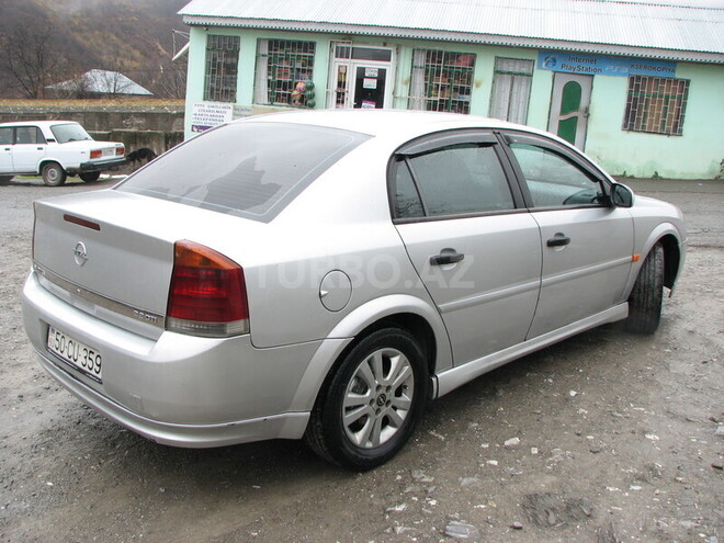 Opel Vectra 2002, 250,626 km - 2.2 l - Şəki