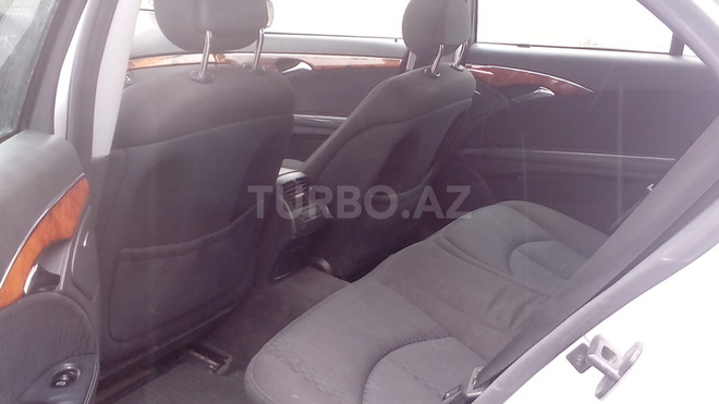 Mercedes E 220 2004, 191,000 km - 0.3 l - Bakı