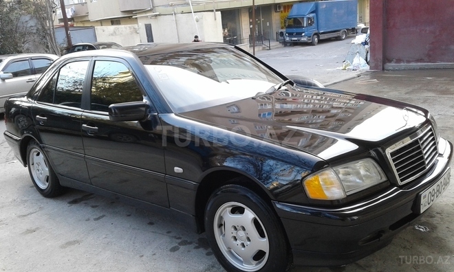 Mercedes C 180 1999, 323,500 km - 0.2 l - Bakı