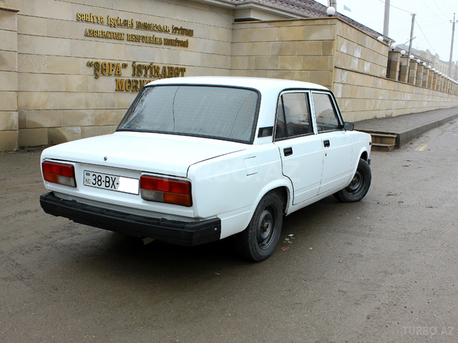 LADA (VAZ) 2107 2003, 78,000 km - 1.6 л - Qusar