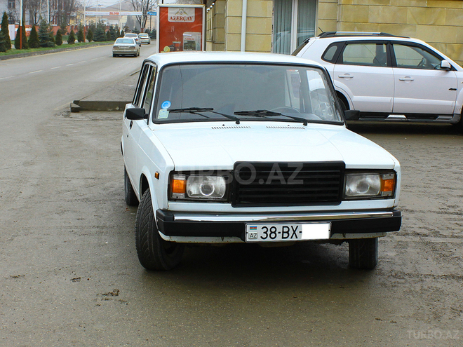 LADA (VAZ) 2107 2003, 78,000 km - 1.6 л - Qusar