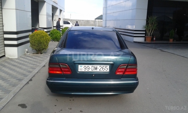 Mercedes E 270 2000, 250,000 km - 2.7 l - Bərdə