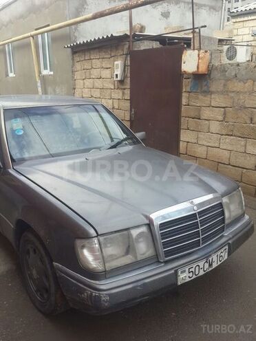 Mercedes E 230 1990, 300,000 km - 2.3 л - Bakı