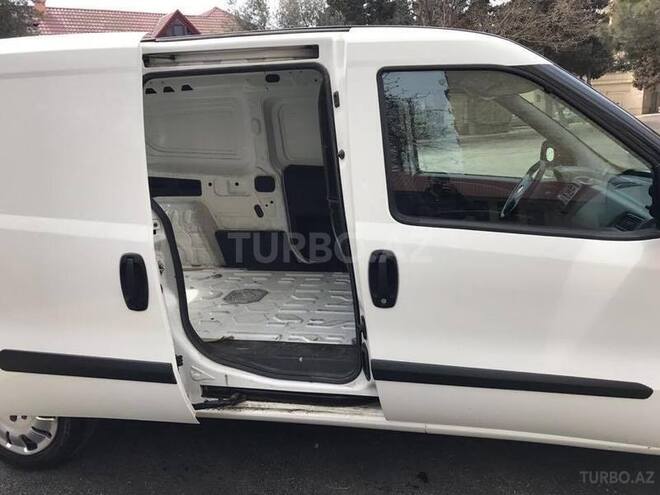 Fiat Doblo 2011, 168,883 km - 1.3 л - Bakı