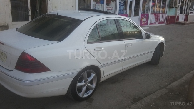 Mercedes C 240 2002, 318,400 km - 2.6 л - Bakı