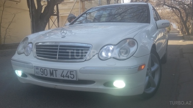 Mercedes C 240 2002, 318,400 km - 2.6 л - Bakı